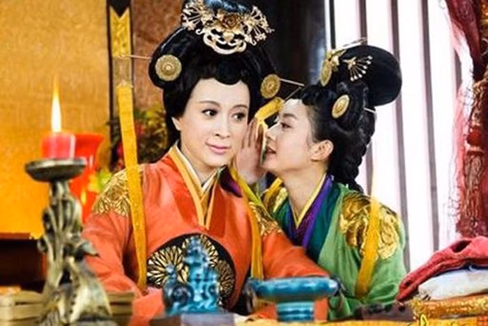 Cuộc sống giàu có, quyền lực của "công chúa đẹp nhất Tây Du Ký" ảnh 8 Cuộc sống giàu có, quyền lực của "công chúa đẹp nhất Tây Du Ký" ảnh 8
