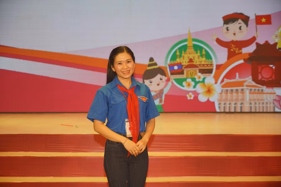 Cô giáo Phạm Thị Việt Anh - GV Tổng phụ trách đội Trường Tiểu học Thạch Đài, Thạch Hà, Hà Tĩnh.