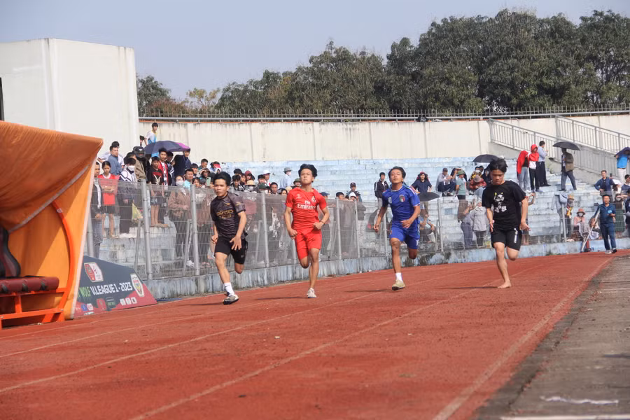 Đại hội năm nay thu hút 2.265 vận động viên là học sinh từ cấp Tiểu học đến học sinh Trung học phổ thông.