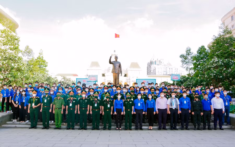 500 trại sinh tham gia hoạt động Hội trại truyền thống “Tuổi trẻ giữ biển”.