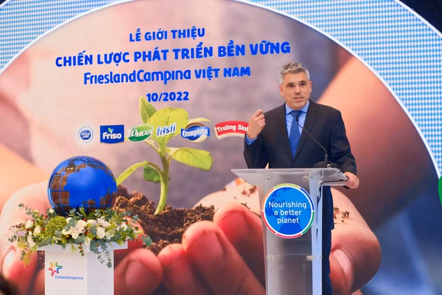 Ông Richard Kiger, Tổng Giám đốc FCV, khẳng định lại 4 trọng tâm trong chiến lược Phát triển bền vững của công ty ở giai đoạn mới. Ông Richard Kiger, Tổng Giám đốc FCV, khẳng định lại 4 trọng tâm trong chiến lược Phát triển bền vững của công ty ở giai đoạn mới.