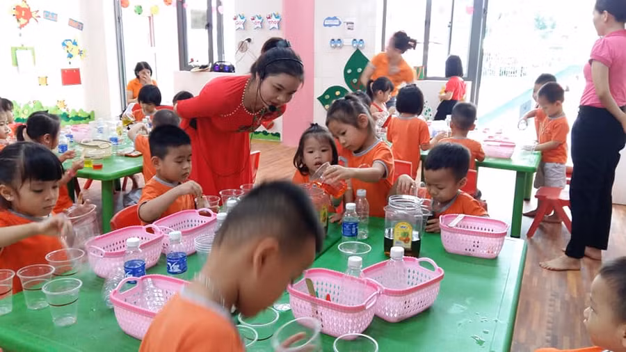 Giáo viên sáng tạo trong phương pháp dạy học tạo cảm hứng cho trẻ