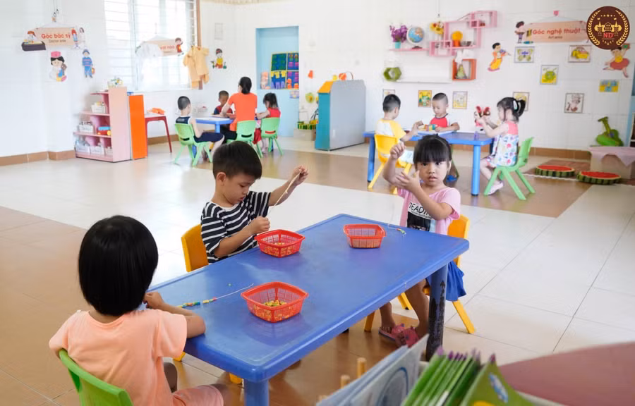 Bậc học Mầm non vẫn chưa thể đến trường.
