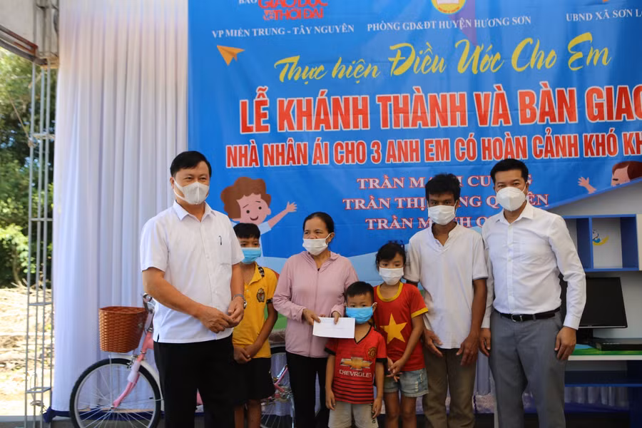 Hà Tĩnh: Khánh thành ngôi nhà nhân ái tại vùng lũ Hương Sơn ảnh 6