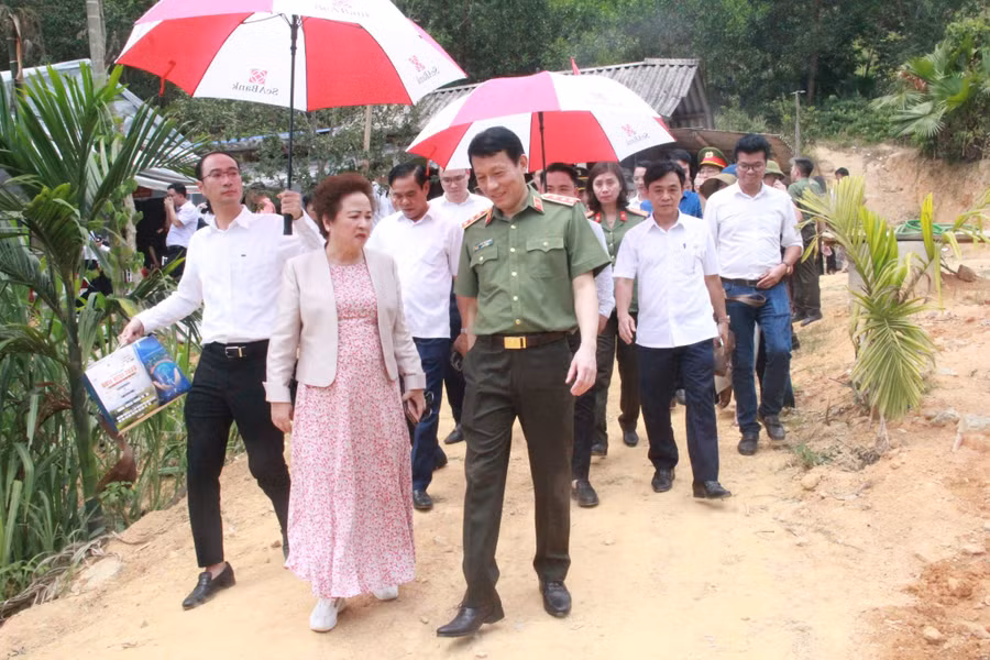 Đại diện Bộ Công an cho biết sẽ phấn đấu hoàn thiện bàn giao 1.000 ngôi nhà trước dịp lễ Quốc khánh 2023.
