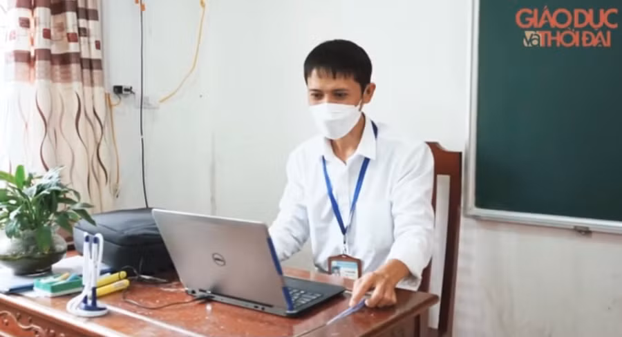 Thầy Võ Trọng Quân (GV trường THPT Nguyễn Văn Trỗi) - nhân vật trong tác phẩm video "Người thầy truyền lửa"
