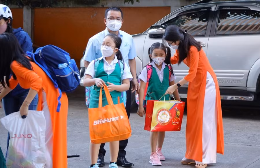 Học sinh trường TH, THCS, THPT Việt Mỹ trở lại trường học trực tiếp sau thời gian dài học trực tuyến vì dịch bệnh Covid-19.