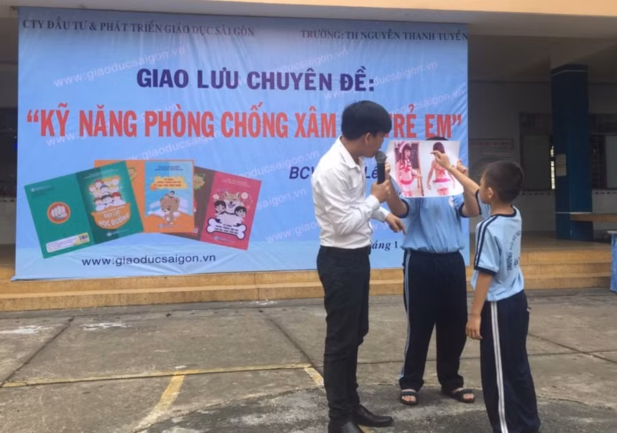 Trường Tiểu học Nguyễn Thanh Tuyền tuyên truyền chuyên đề kỹ năng phòng chống xâm hai trẻ em cho học sinh.