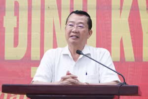 Ông Trần Quang Bảo, Giám đốc Sở GD&ĐT tỉnh An Giang, thông tin tại Hội nghị giao ban báo chí.