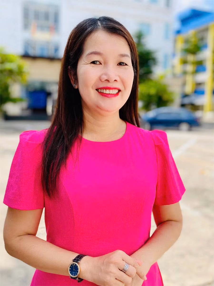 ths-nguyen-thi-kim-phung-ufm.jpg