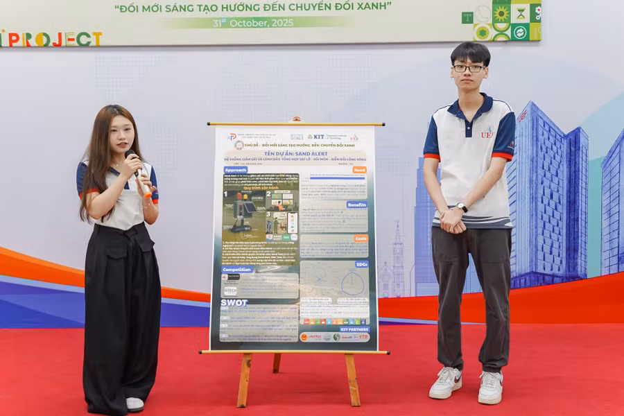 nhom-3-thuyet-trinh.jpg