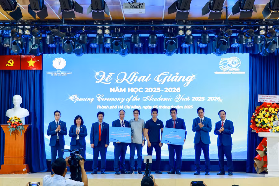 cong-ty-ai-hay-trao-tang-15000-tai-khoan-ai-hay-pro-cho-sv-gv-ulaw.jpg