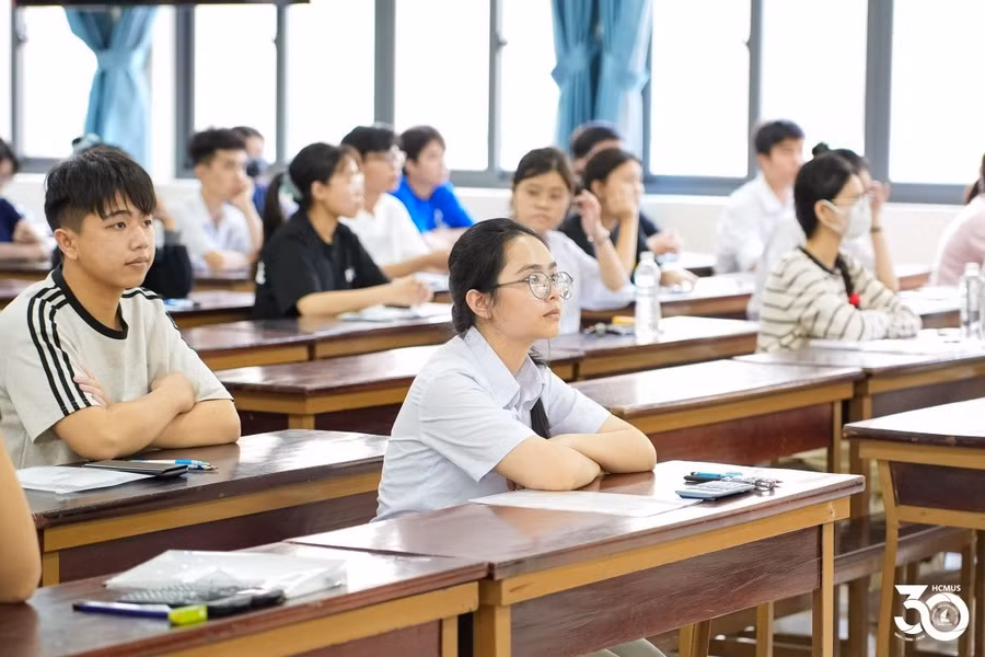 Học sinh dự thi Kỳ thi Đánh giá năng lực của Đại học Quốc gia TPHCM năm 2026. Ảnh: HCMUS. 