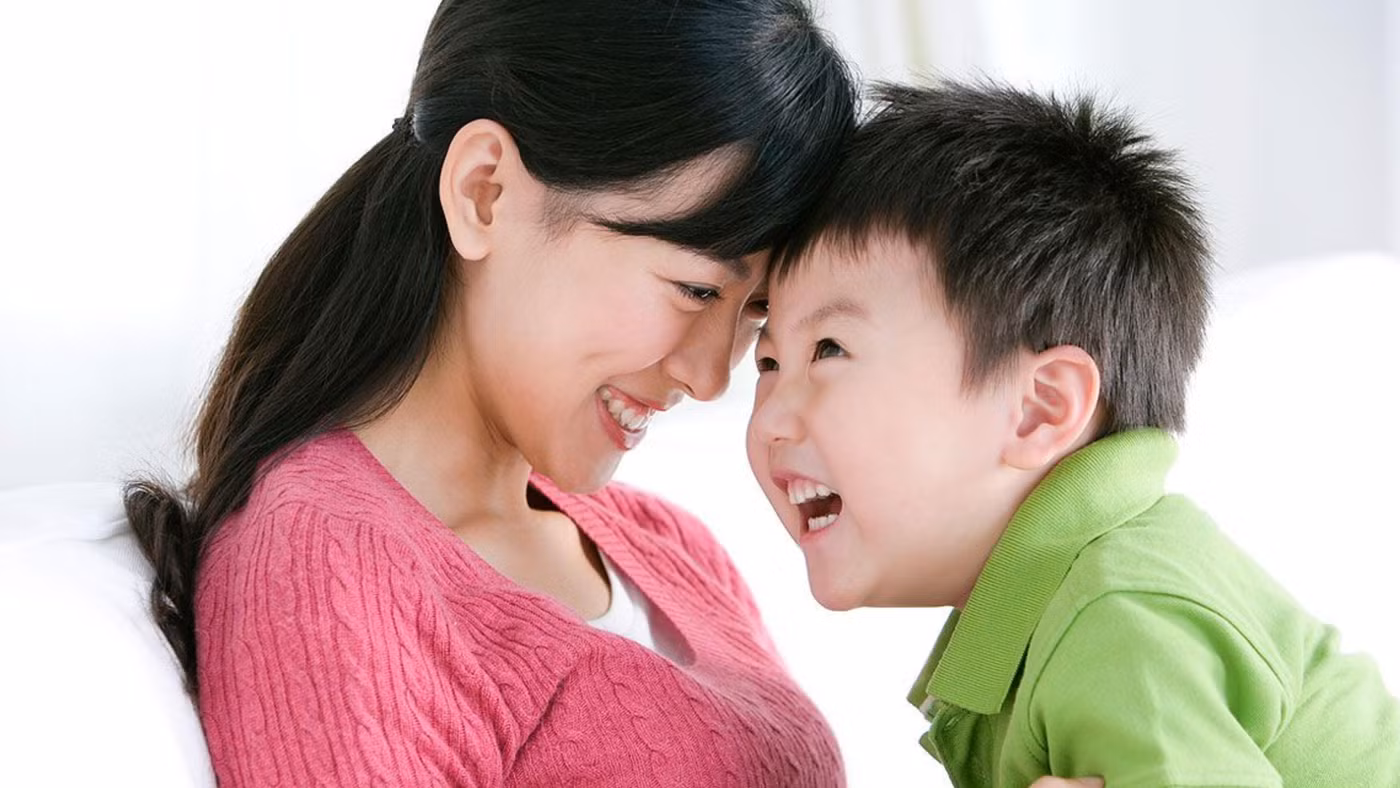 Thiếu tình yêu của cha cũng ảnh hưởng không nhỏ đến sự phát triển của trẻ. (Ảnh: ITN)
