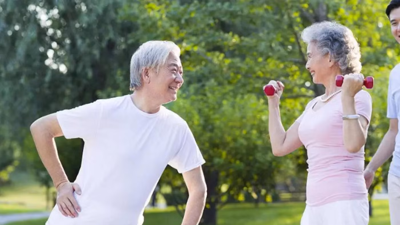 Bí quyết sống lâu thường ẩn chứa trong những thói quen hàng ngày. (Ảnh: ITN)