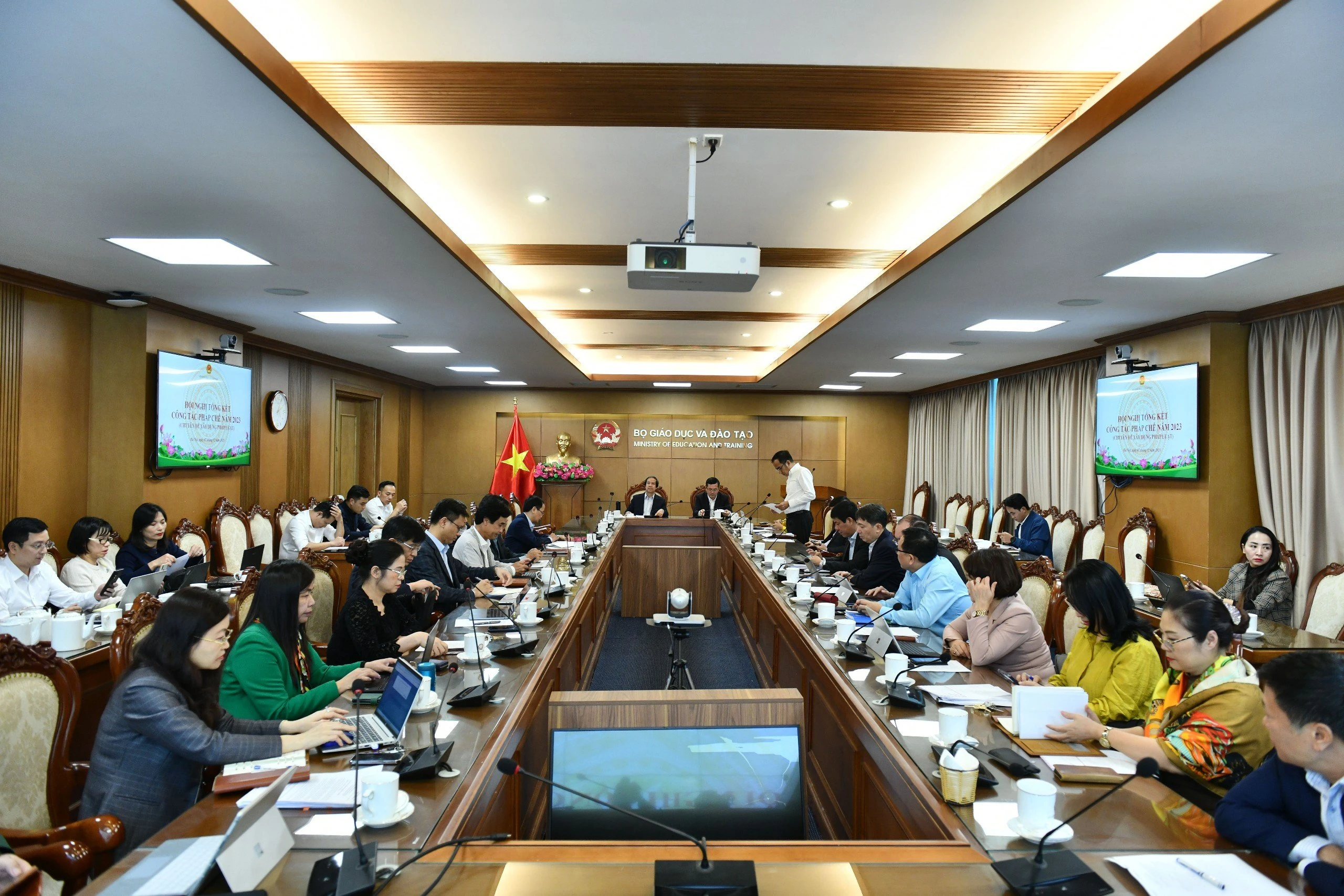 Toàn cảnh Hội nghị.