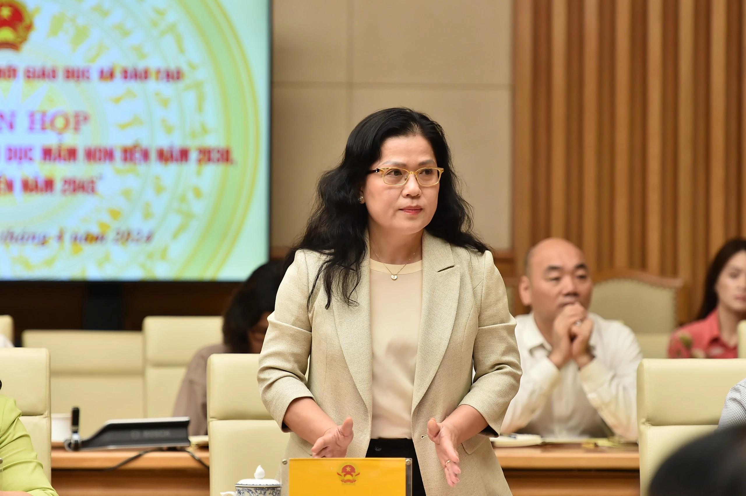 Thứ trưởng Bộ GD&ĐT Nguyễn Thị Kim Chi báo cáo về đổi mới, phát triển giáo dục mầm non đến năm 2030 tầm nhìn đến năm 2045. Ảnh Trần Hiệp. Thứ trưởng Bộ GD&ĐT Nguyễn Thị Kim Chi báo cáo về đổi mới, phát triển giáo dục mầm non đến năm 2030 tầm nhìn đến năm 2045. Ảnh Trần Hiệp.