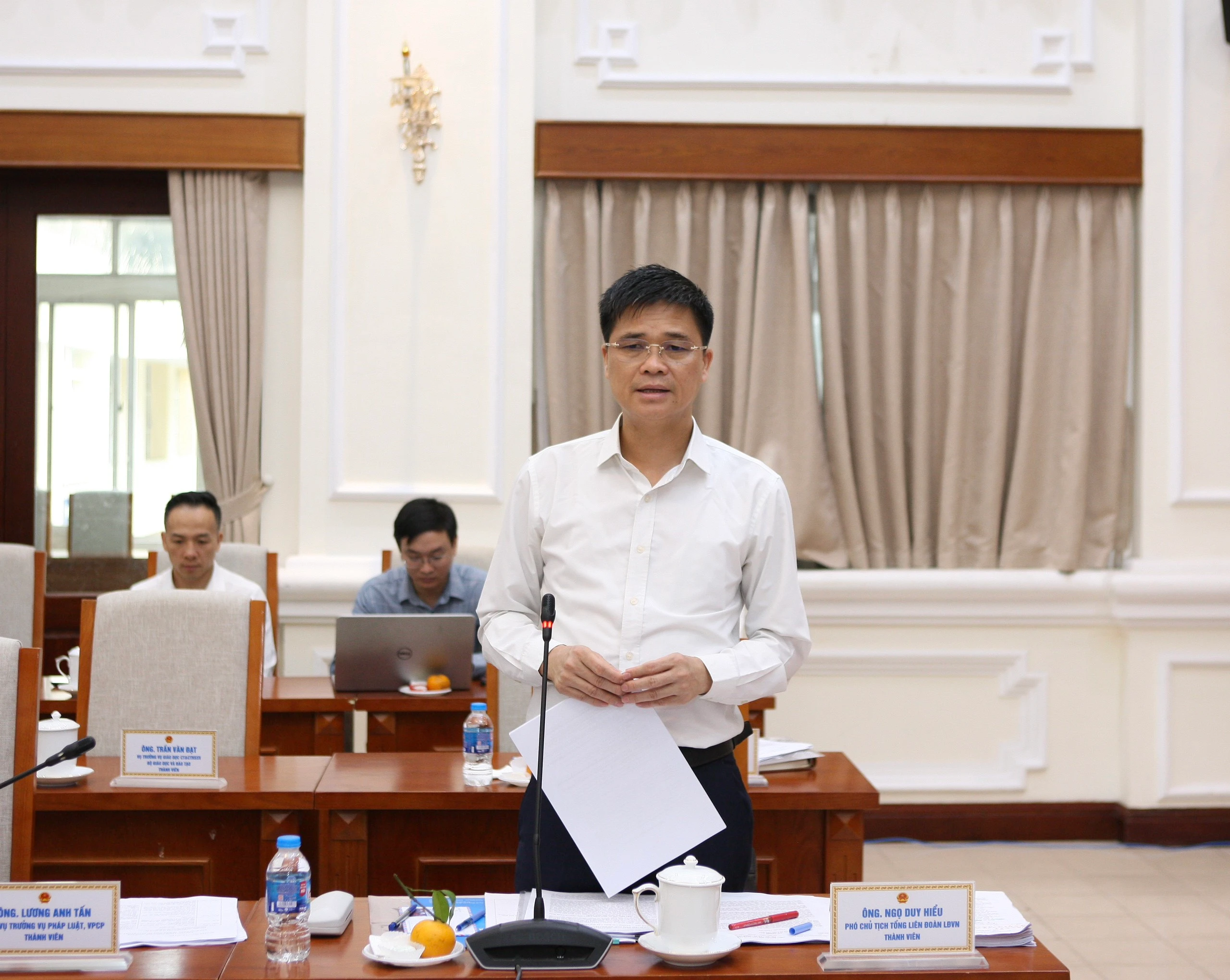 Ông Ngọ Duy Hiểu, Phó Chủ tịch Tổng Liên đoàn Lao động Việt Nam phát biểu. Ông Ngọ Duy Hiểu, Phó Chủ tịch Tổng Liên đoàn Lao động Việt Nam phát biểu.