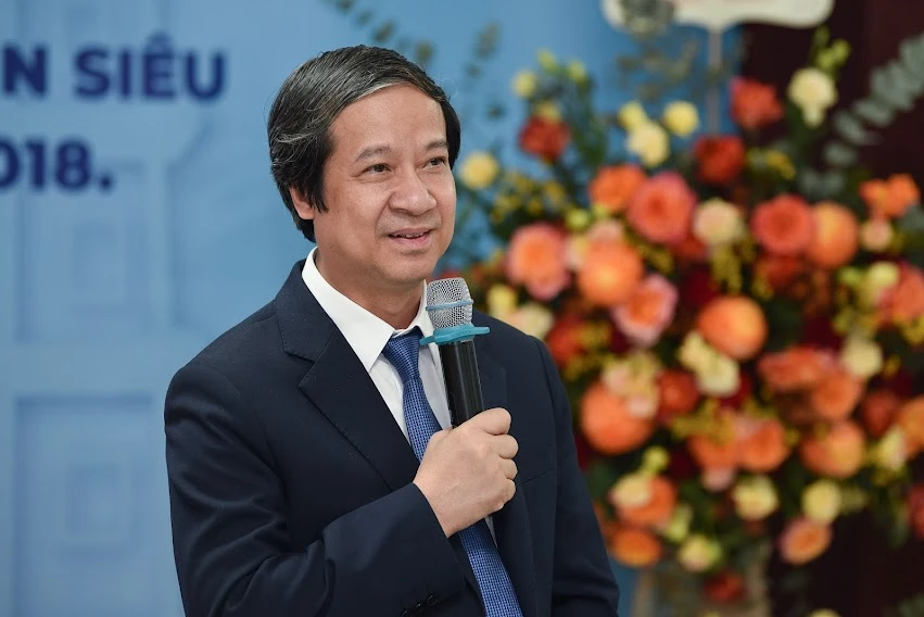 Bộ trưởng Nguyễn Kim Sơn phát biểu tại buổi làm việc.