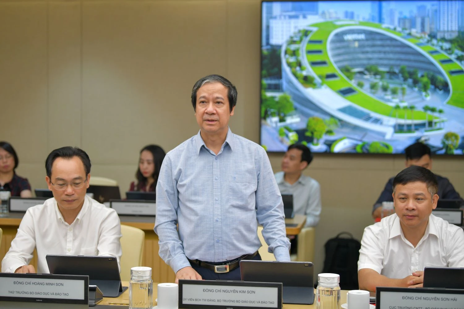 Bộ trưởng Nguyễn Kim Sơn phát biểu tại buổi làm việc.