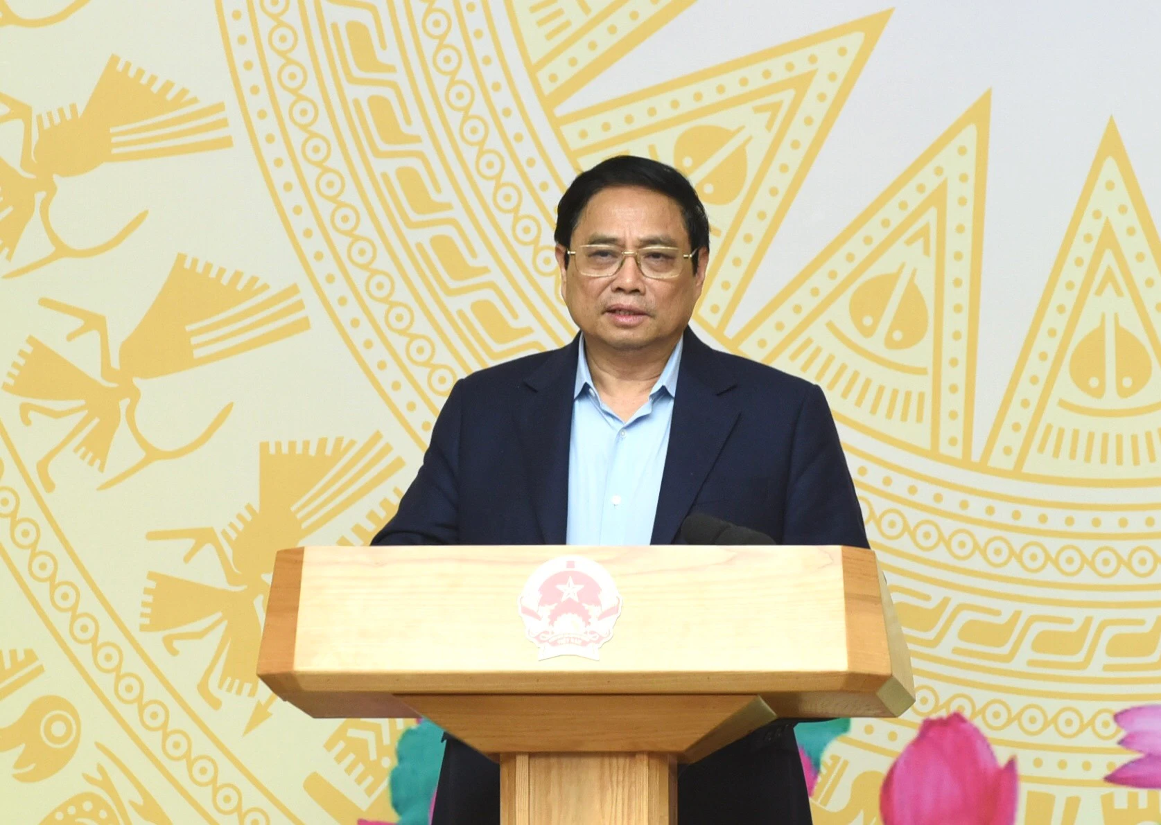Thủ tướng Phạm Minh Chính phát biểu khai mạc phiên họp. Thủ tướng Phạm Minh Chính phát biểu khai mạc phiên họp.