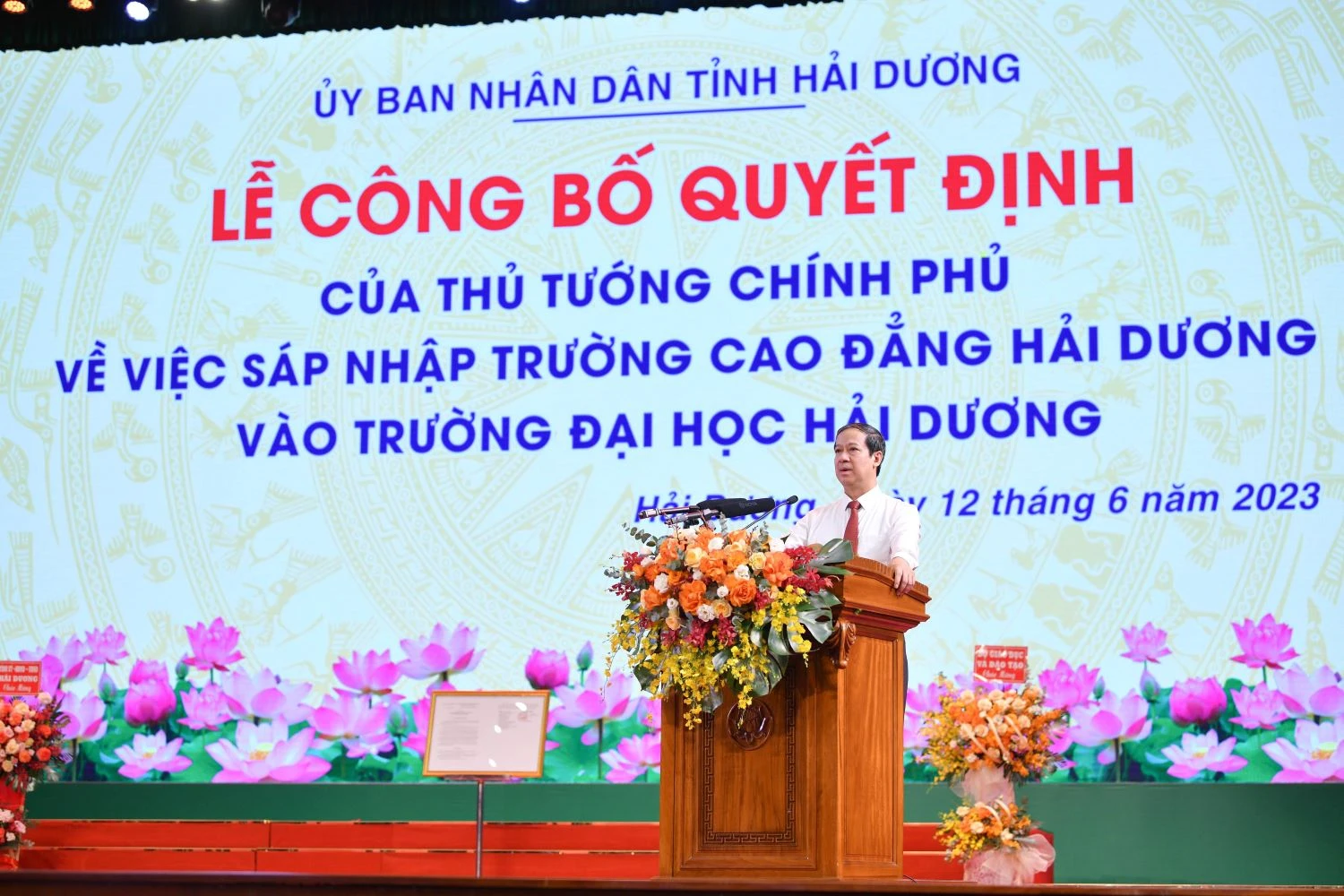 Bộ trưởng Nguyễn Kim Sơn phát biểu tại buổi lễ.