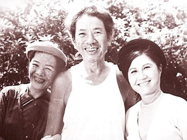 NSƯT Mai Châu ghi dấu trong lòng khán giả với vai bà Nghị Quế. mai-chau-4.jpg