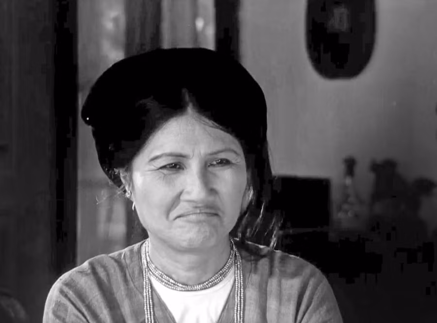 NSƯT Mai Châu trong phim "Chị Dậu".