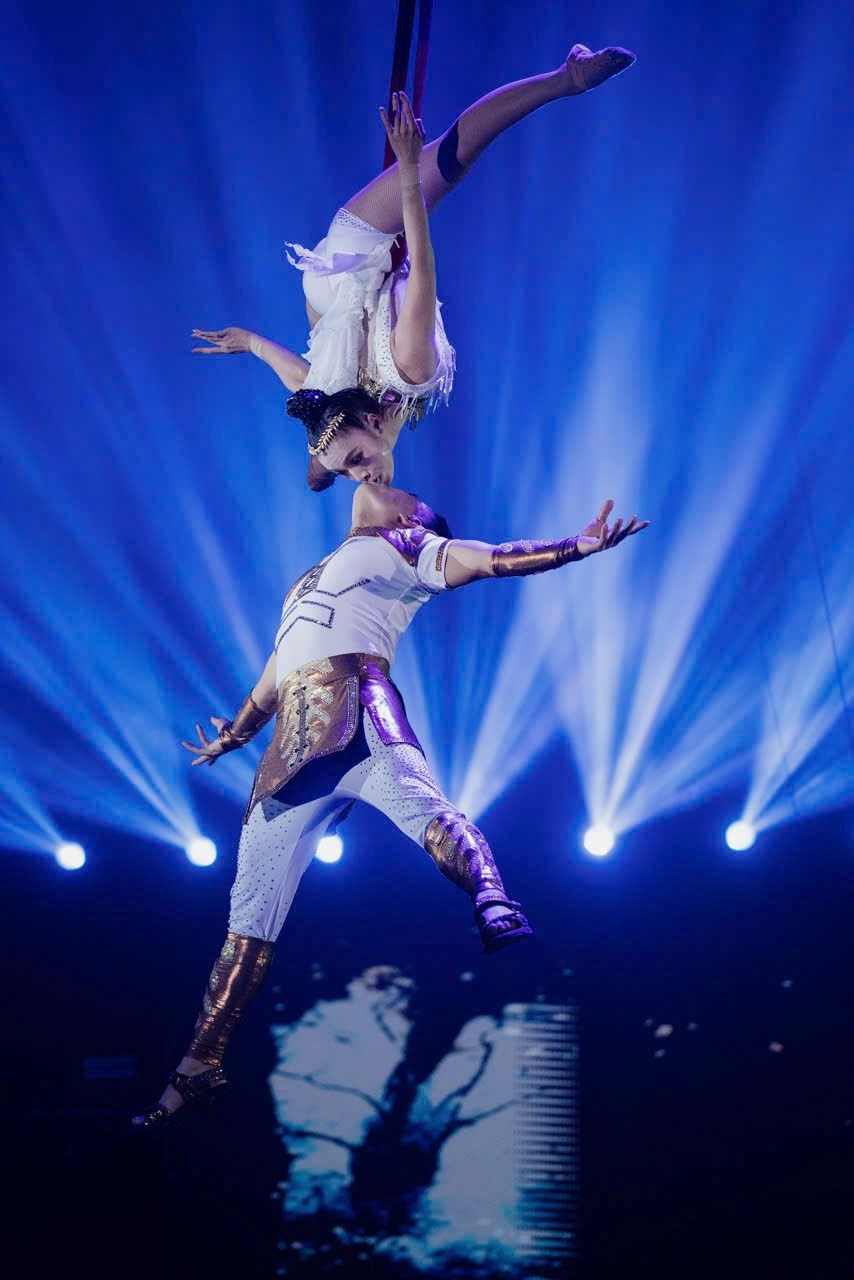 Tiết mục "Duo love". xiec-3.jpg