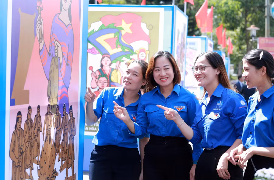 Triển lãm sẽ giới thiệu 120 tranh cổ động khổ lớn - Ảnh minh hoạ ITN.