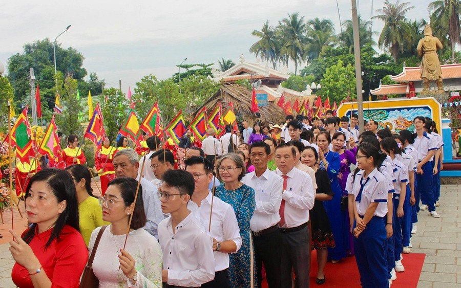Lễ giỗ Thành hầu Nguyễn Hữu Cảnh tri ân công đức của vị đại quan triều Nguyễn - Ảnh: ITN. di-san-dong-nai-3.jpg