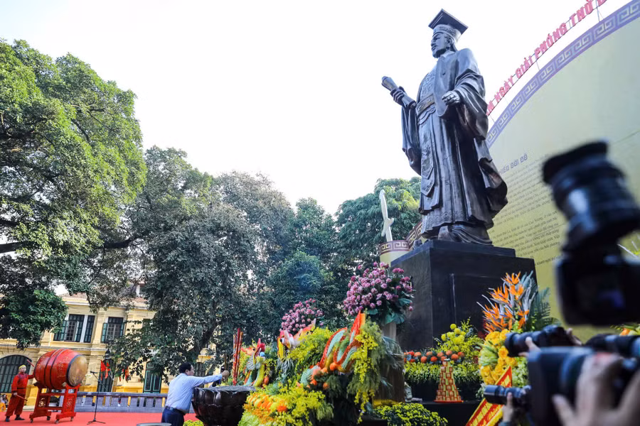 Tôn vinh giá trị văn hóa, hòa bình và sáng tạo của người Thăng Long - Hà Nội