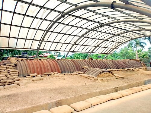 Hầm chỉ huy tập đoàn cứ điểm Điện Biên Phủ. dien-bien-phu-3.jpg