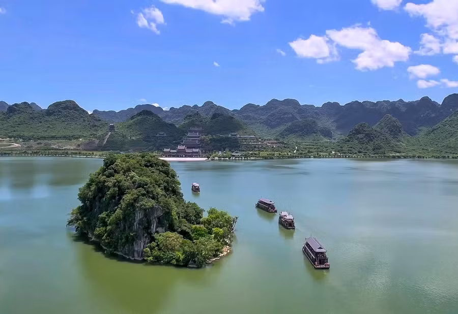 Quần thể Tam Chúc, Ninh Bình - Ảnh: Bộ VHTT&DL.