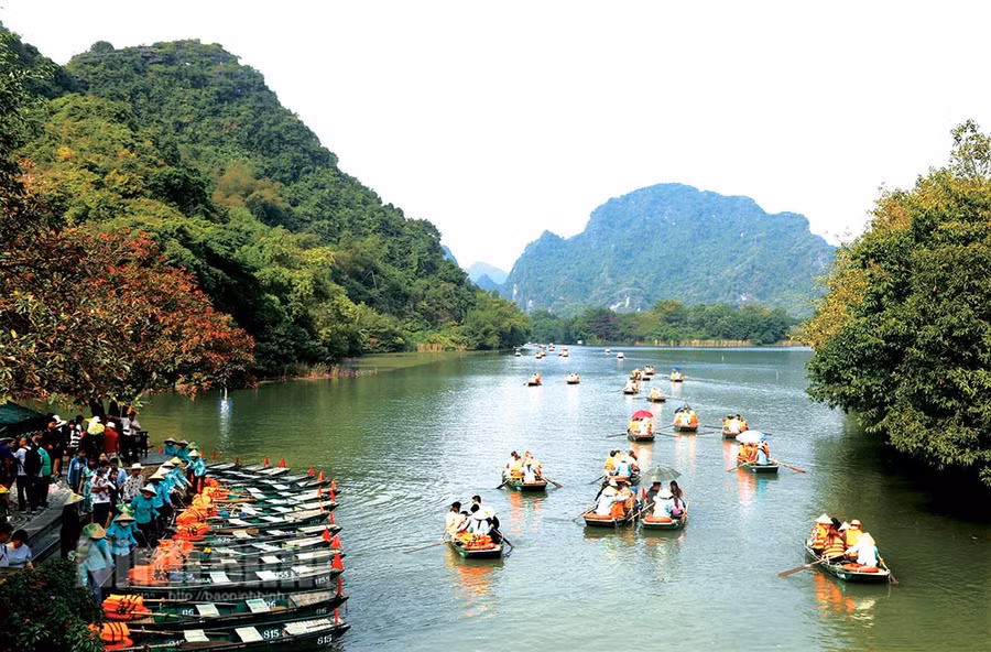 Du lịch Ninh Bình thắng lớn trong 6 tháng đầu năm 2025