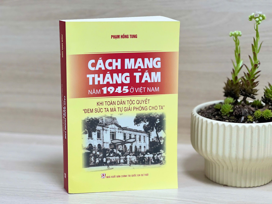 Cuốn sách do GS.TS Phạm Hồng Tung thực hiện. pham-hong-tung-2.jpg