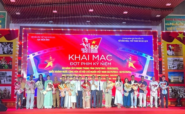 Điện ảnh đồng hành cùng lịch sử dân tộc