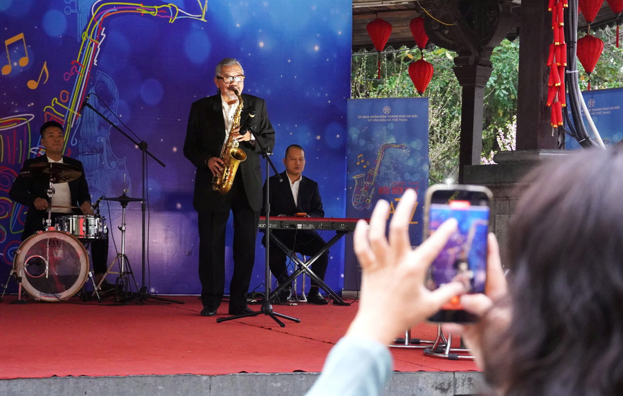 Live concert ‘Hà Nội bình yên’ sẽ tổ chức vào lúc 17 giờ 30 đến 19 giờ ngày 28/3.