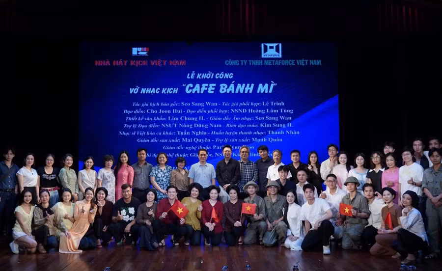 Nhạc kịch “Café bánh mì” là một hoạt động đặc biệt, thể hiện mối quan hệ hợp tác giữa hai nước Việt Nam – Hàn Quốc. Ảnh:NHKVN.