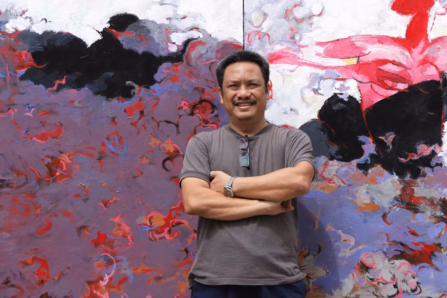 Khám phá hành trình 30 năm sáng tạo của họa sĩ Bùi Tiến Tuấn