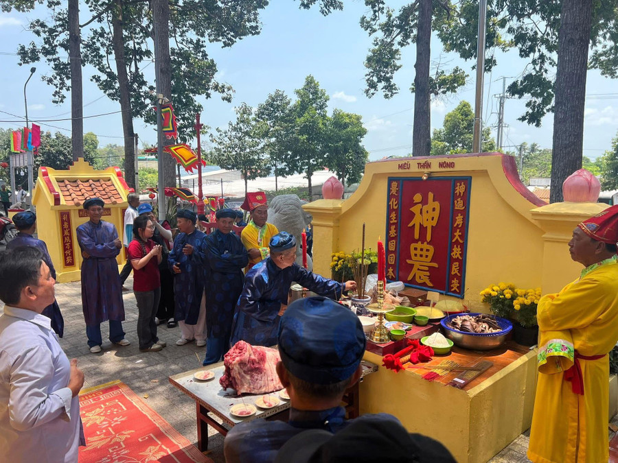 Lễ hội Kỳ yên đình thần Thoại Ngọc Hầu diễn ra vaof tháng 3 âm lịch hàng năm - Ảnh: ITN.