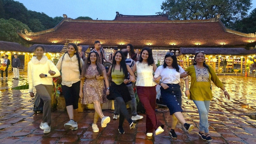 Năm 2025, khách quốc tế đến Hà Nội đạt trên 7,82 triệu lượt - Ảnh minh hoạ.