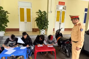 Thanh, thiếu niên vi phạm trật tự an toàn giao thông chủ yếu do sự buông lỏng quản lý từ phía gia đình.