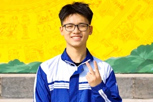 Trần Anh Tú (học sinh lớp 12A1, Trường THPT Hưng Nhân, tỉnh Hưng Yên).