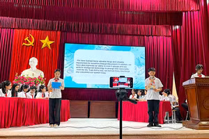 Học sinh Lớp 9A2, Trường THCS Vũ Thư ứng dụng AI để kể chuyện bằng tiếng Anh.