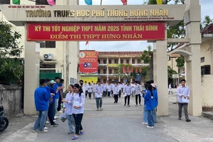 Thí sinh Hưng Yên dự thi tốt nghiệp THPT 2025 tại điểm thi Trường THPT Hưng Nhân (Long Hưng, Hưng Yên)