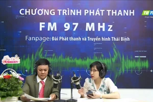 Chương trình phát thanh trực tiếp: 1h với Radio Thái Bình - Người thầy đam mê lịch sử. Ảnh NVCC.