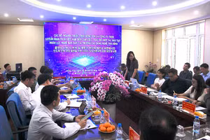 Quang cảnh buổi làm việc.