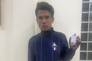 Đối tượng Vũ Đức Lâm tại cơ quan công an. Ảnh: Công an tỉnh Hưng Yên.