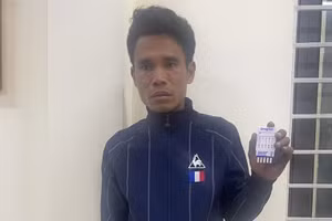 Đối tượng Vũ Đức Lâm tại cơ quan công an. Ảnh: Công an tỉnh Hưng Yên.